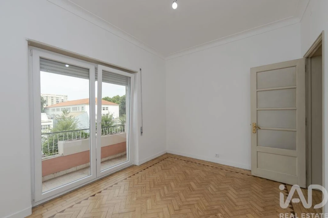 Apartamento T3 para Arrendamento em União das Freguesias de Setúbal Foto 8