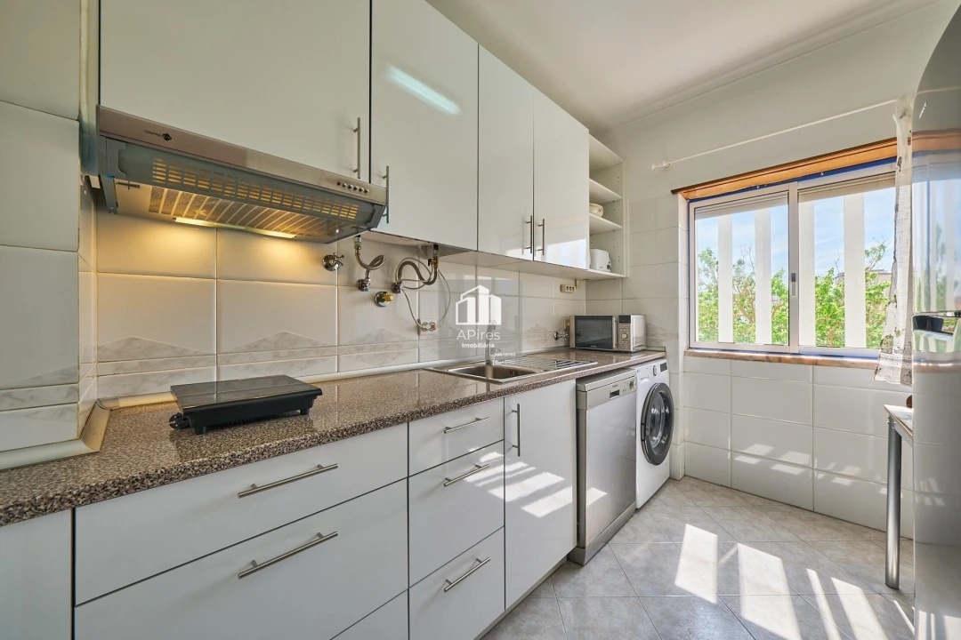 Apartamento T1 para Venda em Costa da Caparica Foto 8