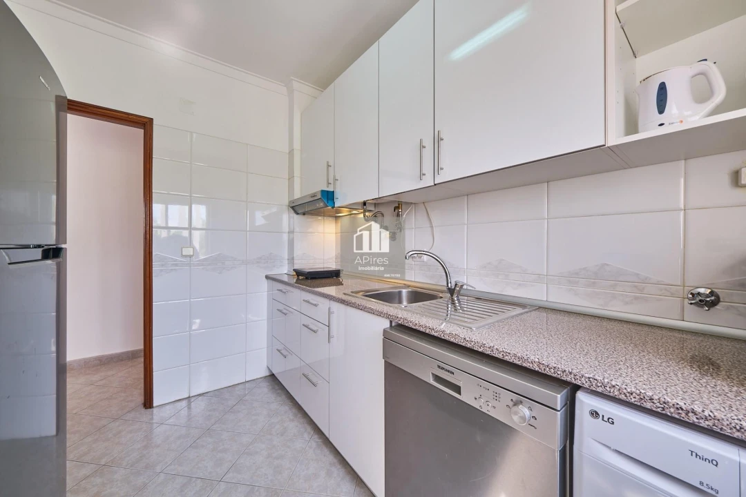 Apartamento T1 para Venda em Costa da Caparica Foto 10