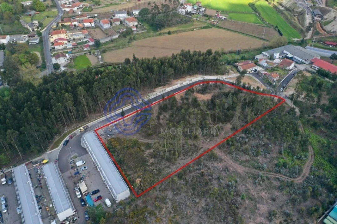 Terreno para Venda em Santo Tirso, Couto (Santa Cristina e São Miguel) e Burgães Foto 2