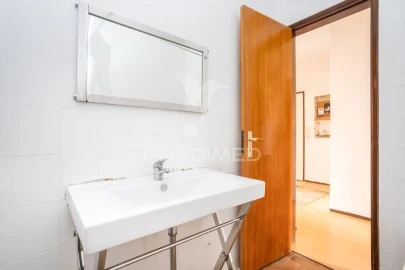 Apartamento T3 para Venda em Algés, Linda-A-Velha e Cruz Quebrada-Dafundo