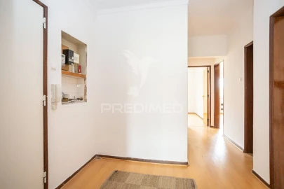 Apartamento T3 para Venda em Algés, Linda-A-Velha e Cruz Quebrada-Dafundo