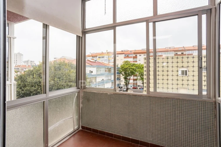 Apartamento T3 para Venda em Algés, Linda-A-Velha e Cruz Quebrada-Dafundo Foto 9