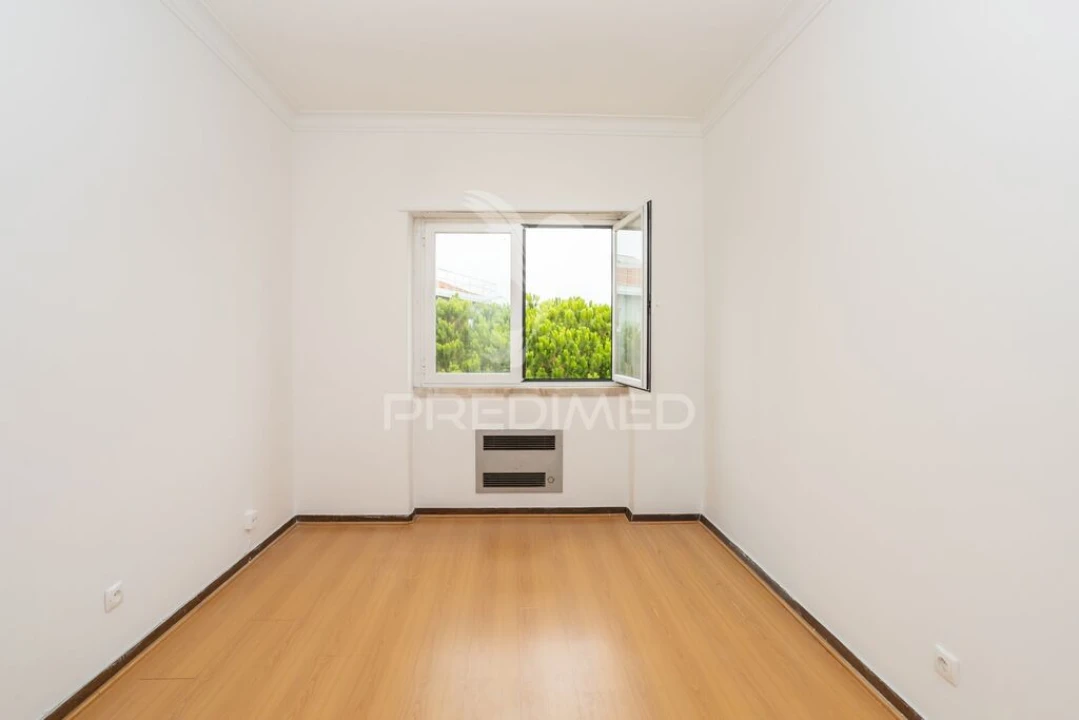 Apartamento T3 para Venda em Algés, Linda-A-Velha e Cruz Quebrada-Dafundo Foto 17