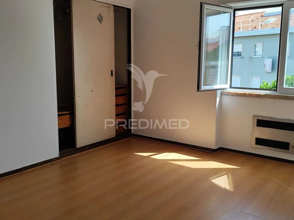 Apartamento T3 para Venda em Algés, Linda-A-Velha e Cruz Quebrada-Dafundo Foto 5