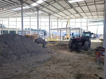 Armazém para Venda em Coronado (São Romão e São Mamede)