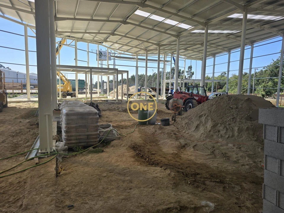 Armazém para Venda em Coronado (São Romão e São Mamede) Foto 9
