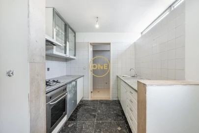 Apartamento T2 para Venda em Gondifelos, Cavalões e Outiz