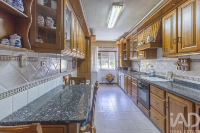 Apartamento T3 para Venda em Póvoa de Santa Iria e Forte da Casa