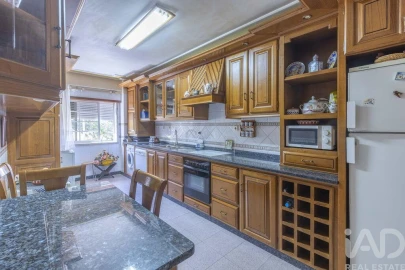 Apartamento T3 para Venda em Póvoa de Santa Iria e Forte da Casa