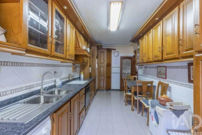 Apartamento T3 para Venda em Póvoa de Santa Iria e Forte da Casa
