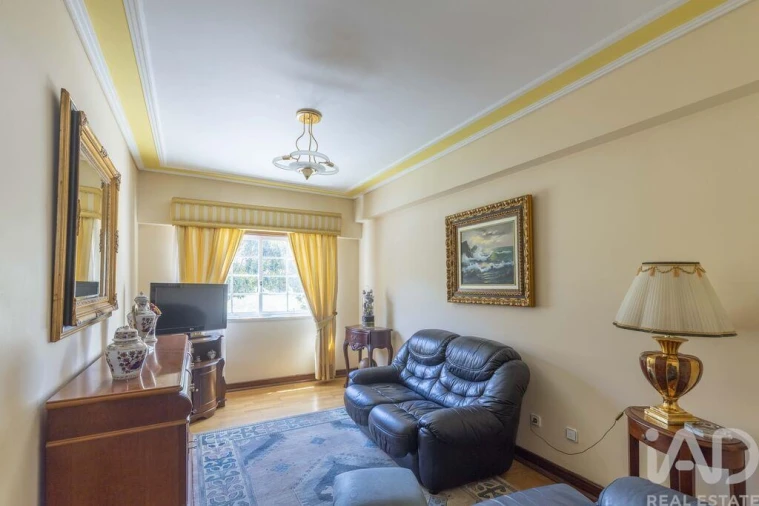Apartamento T3 para Venda em Póvoa de Santa Iria e Forte da Casa Foto 20