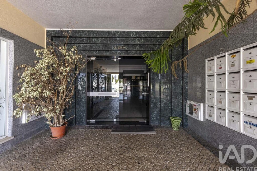 Apartamento T3 para Venda em Póvoa de Santa Iria e Forte da Casa Foto 29