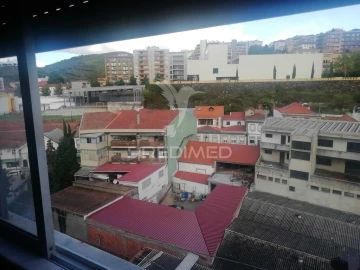 Apartamento T3 para Venda em Peso da Régua e Godim