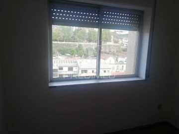 Apartamento T3 para Venda em Peso da Régua e Godim