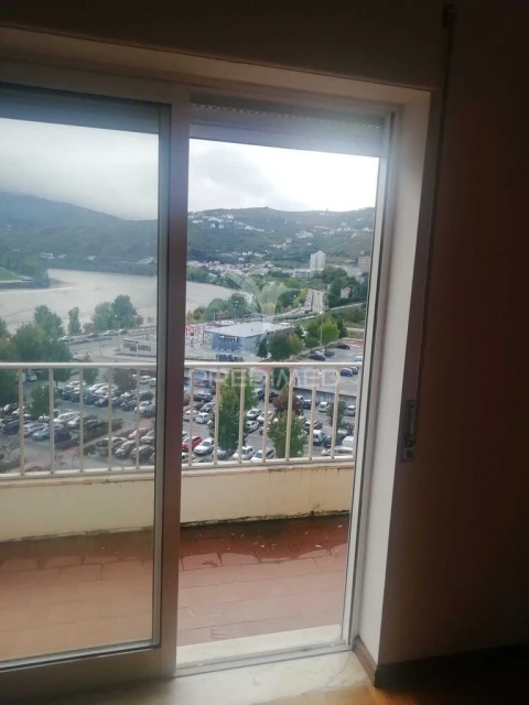 Apartamento T3 para Venda em Peso da Régua e Godim