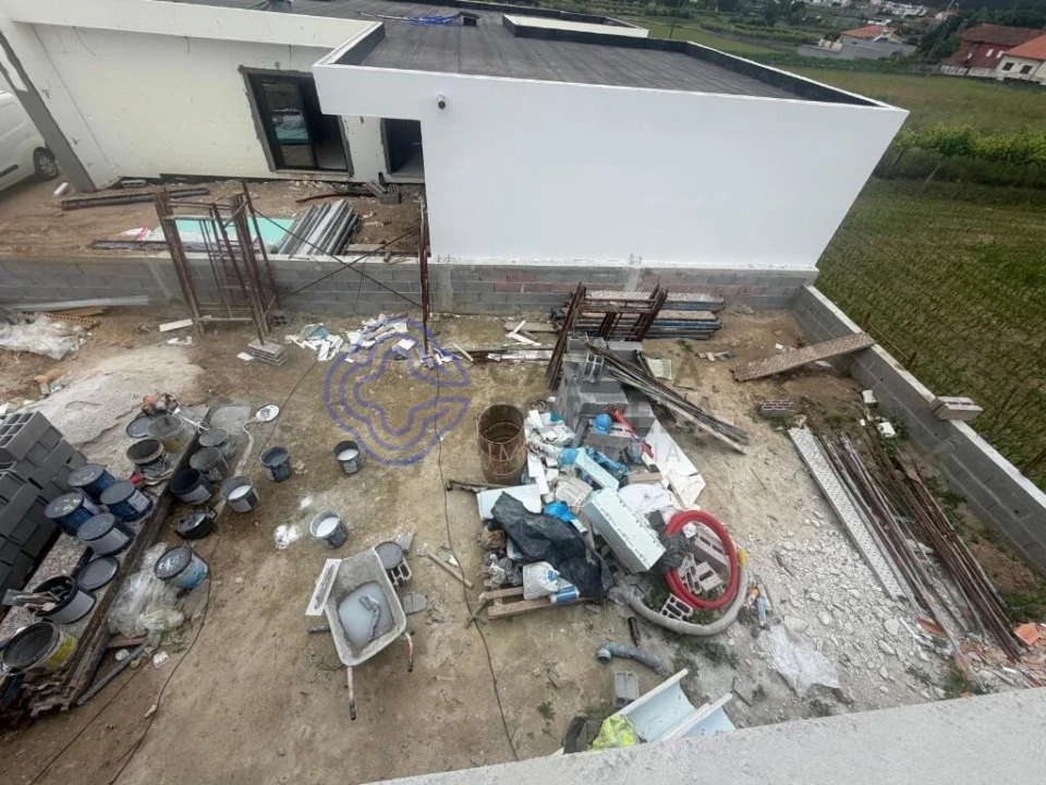 Moradia T3 para Venda em Perelhal Foto 10