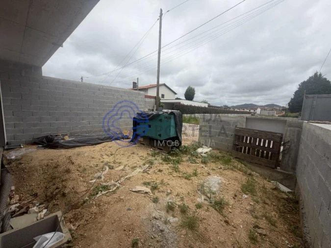 Moradia T3 para Venda em Perelhal Foto 13