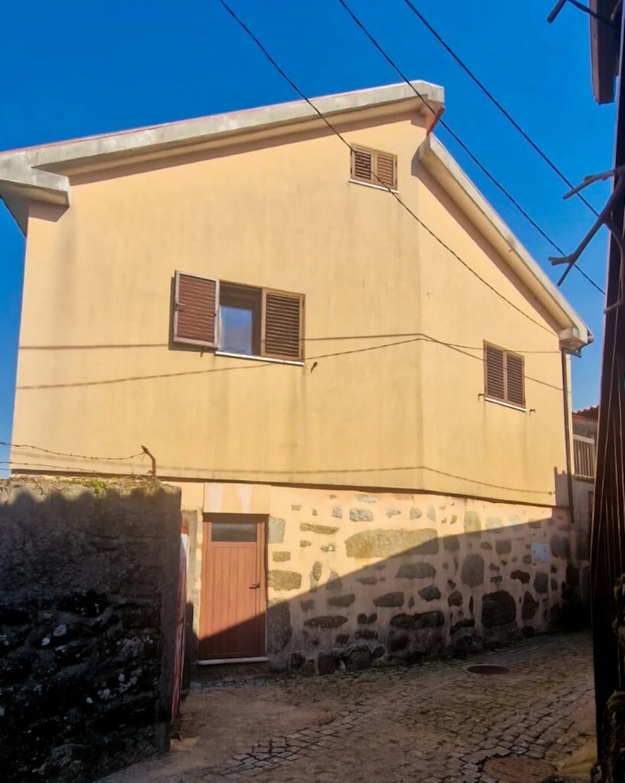Moradia T3 para Venda em Salamonde Foto 1