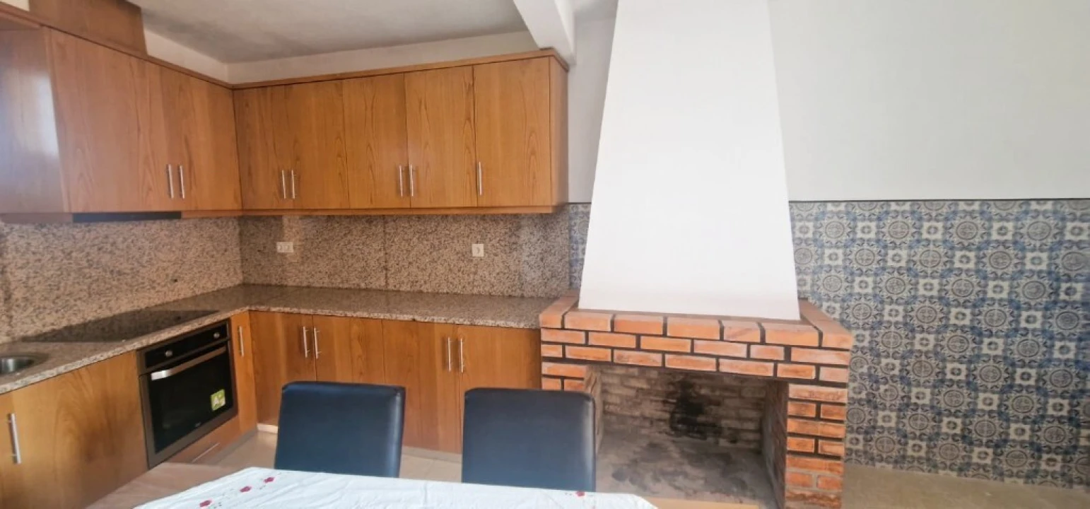 Moradia T3 para Venda em Salamonde Foto 4