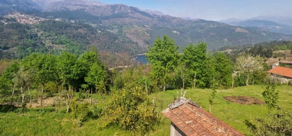 Moradia T3 para Venda em Salamonde