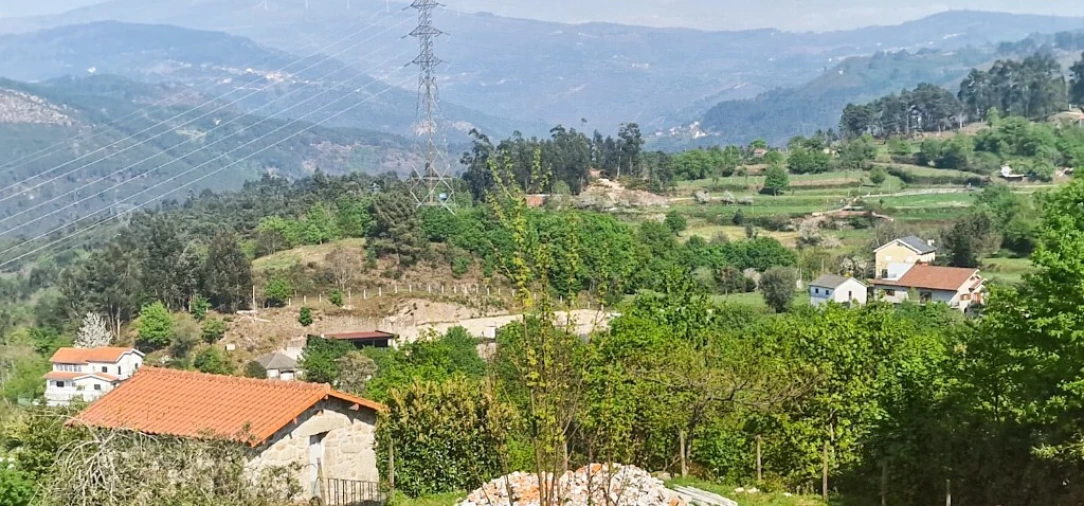Moradia T3 para Venda em Salamonde Foto 39