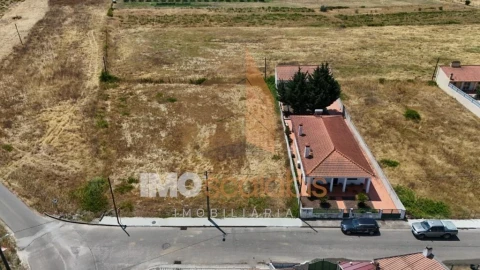 Terreno para Venda em Alpiarça