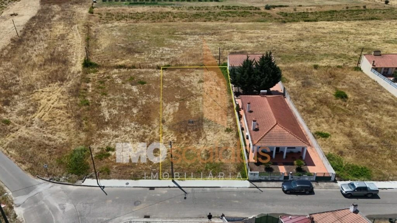 Terreno para Venda em Alpiarça Foto 2