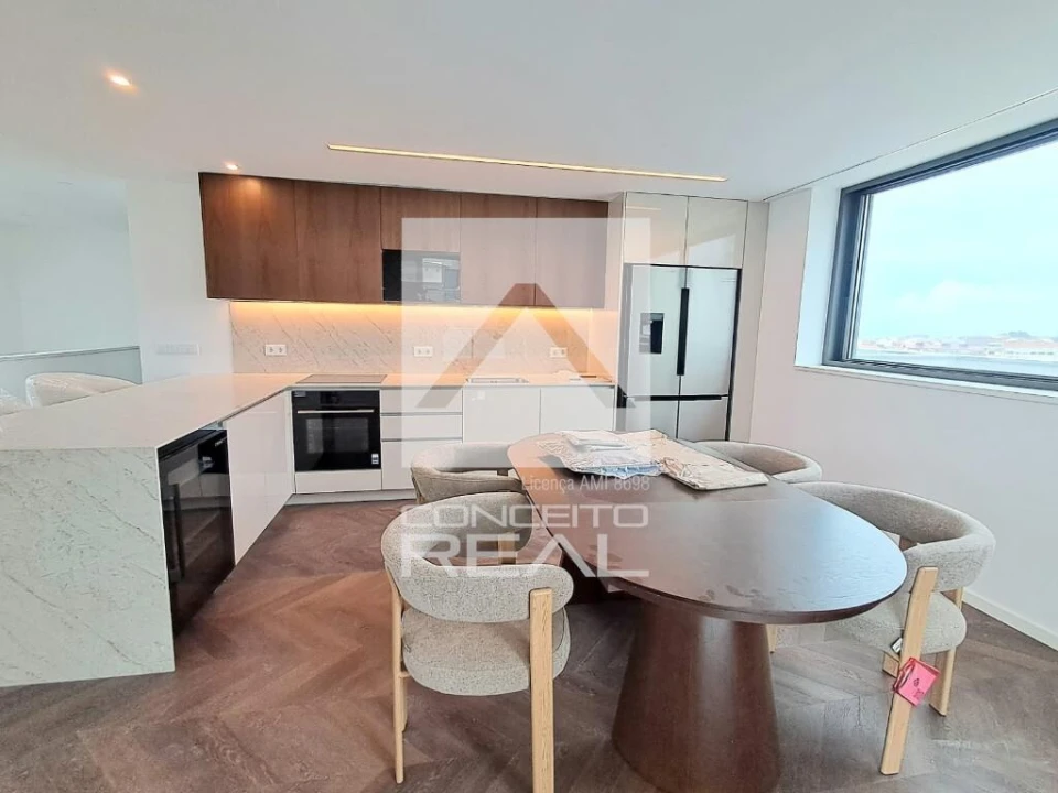 Apartamento T4 para Venda em Matosinhos e Leça da Palmeira Foto 8