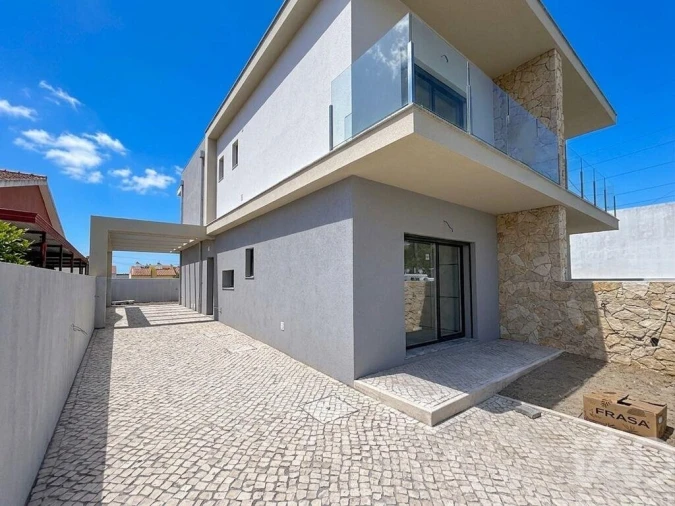 Moradia T3 para Venda em Fernao Ferro Foto 16