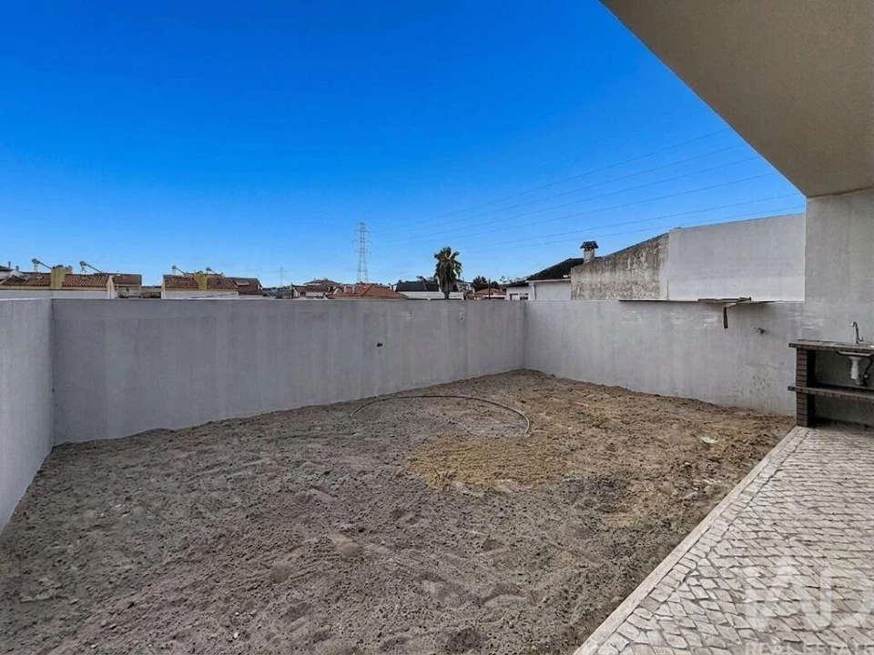 Moradia T3 para Venda em Fernao Ferro Foto 17