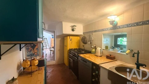 Moradia T3 para Venda em Santa Barbara de Nexe