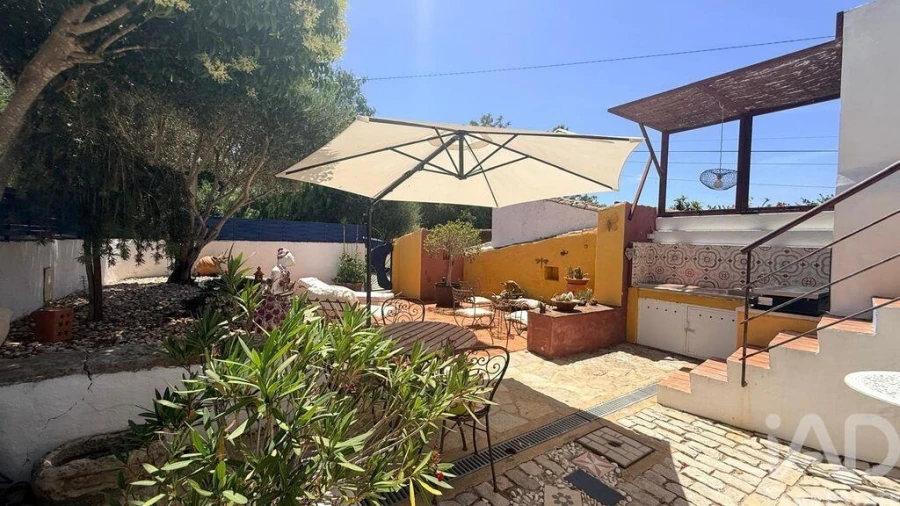 Moradia T3 para Venda em Santa Barbara de Nexe Foto 28