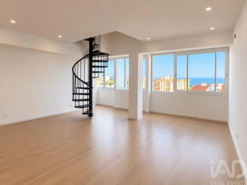 Apartamento T2 para Venda em Oeiras e São Julião da Barra, Paço de Arcos e Caxias