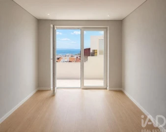 Apartamento T2 para Venda em Oeiras e São Julião da Barra, Paço de Arcos e Caxias
