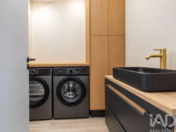 Apartamento T2 para Venda em Oeiras e São Julião da Barra, Paço de Arcos e Caxias