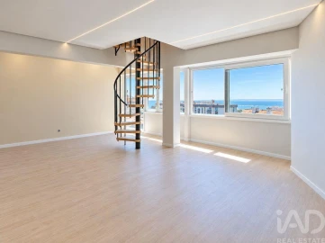 Apartamento T2 para Venda em Oeiras e São Julião da Barra, Paço de Arcos e Caxias