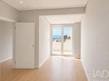 Apartamento T2 para Venda em Oeiras e São Julião da Barra, Paço de Arcos e Caxias