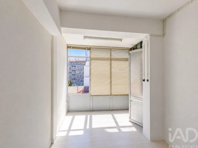 Apartamento T2 para Venda em Oeiras e São Julião da Barra, Paço de Arcos e Caxias Foto 28