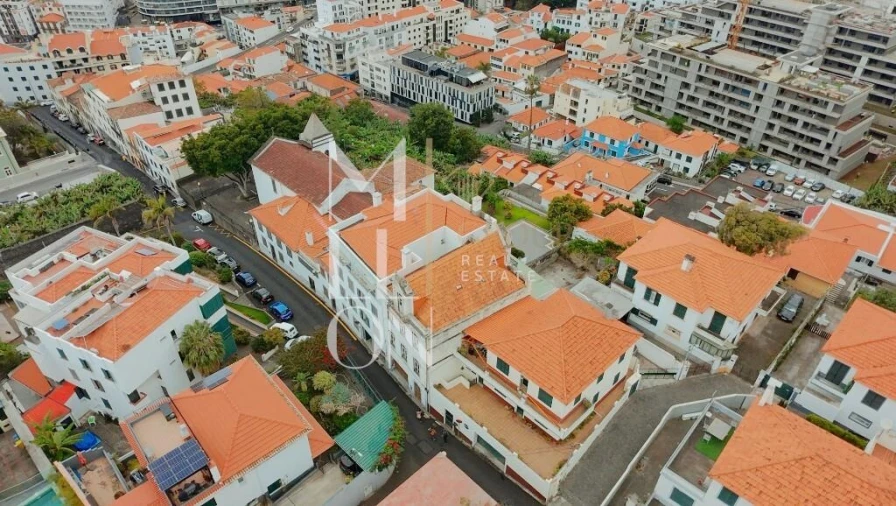 Prédio para Venda em Funchal (Santa Luzia) Foto 2