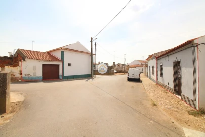 Moradia T1 para Venda em Montoito