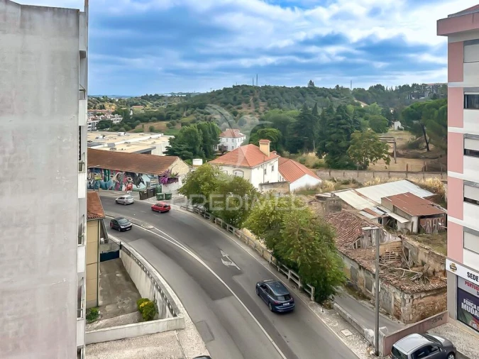 Apartamento T3 para Venda em Romeira e Várzea Foto 3