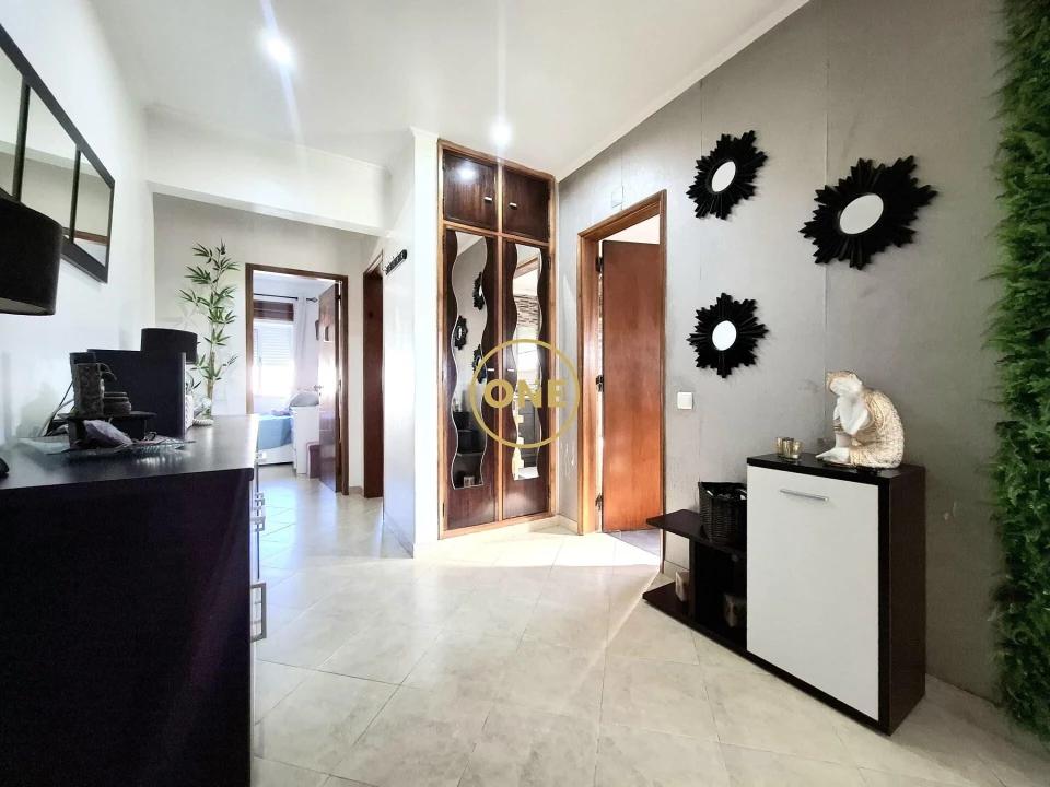 Apartamento T3 para Venda em Charneca de Caparica e Sobreda Foto 10