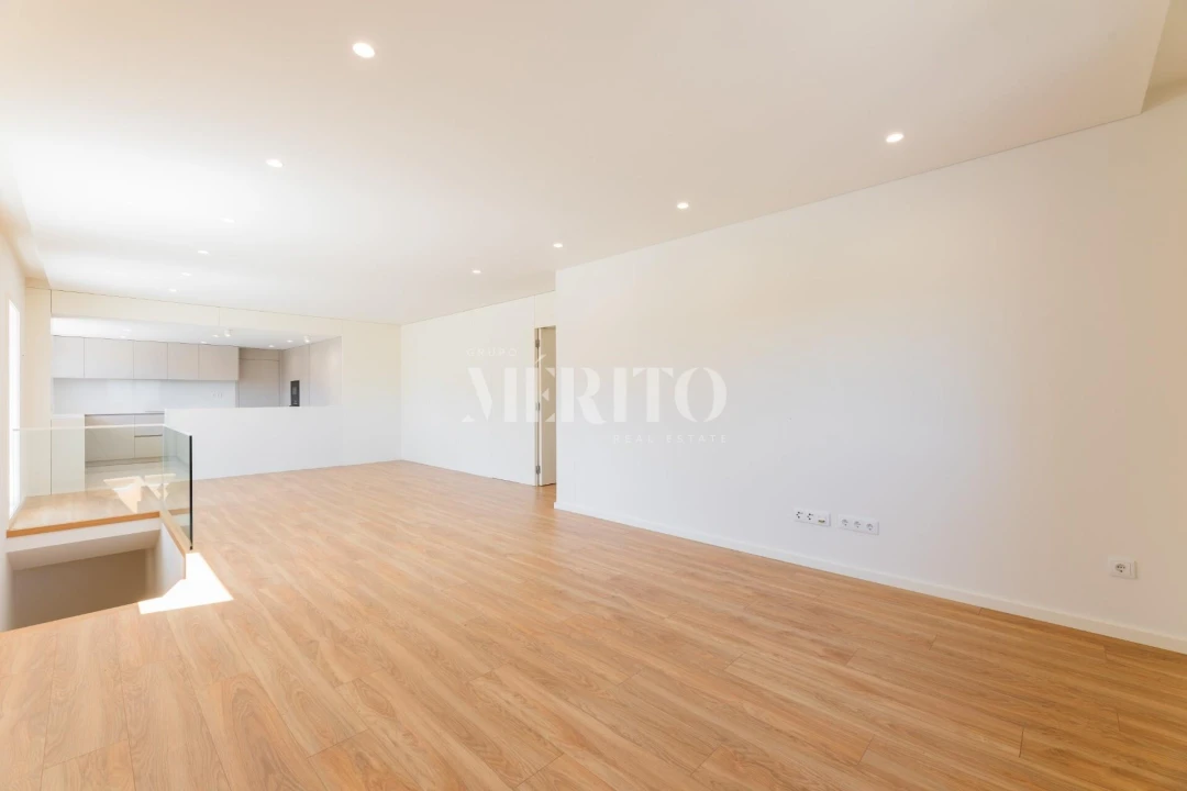 Moradia T3 para Venda em Chorente, Góios, Courel, Pedra Furada e Gueral Foto 6