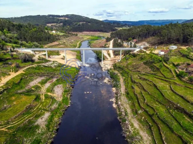 Terreno para Venda em Bornes de Aguiar Foto 16