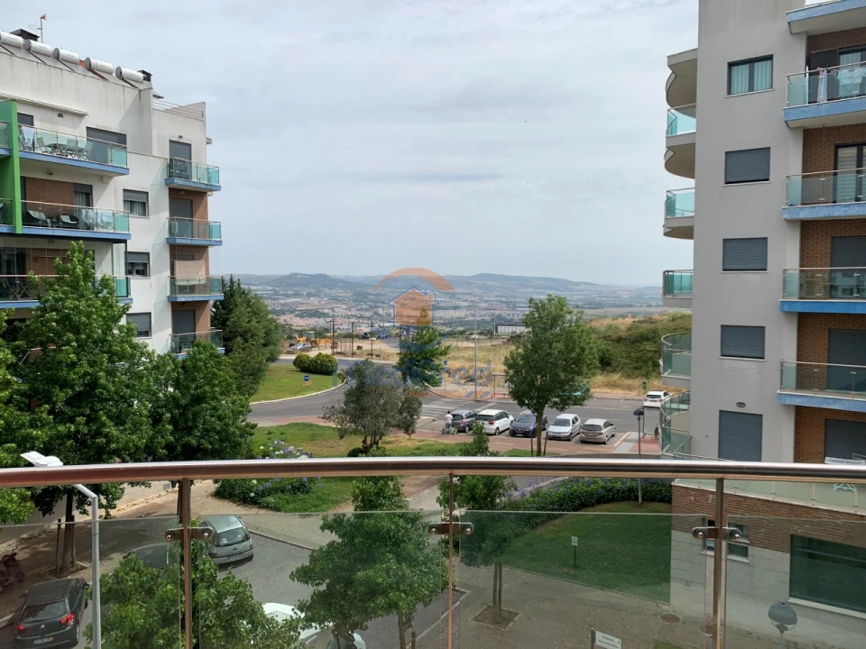 Apartamento T2 para Arrendamento em Ramada e Caneças Foto 6