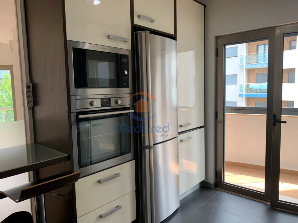 Apartamento T2 para Arrendamento em Ramada e Caneças Foto 13