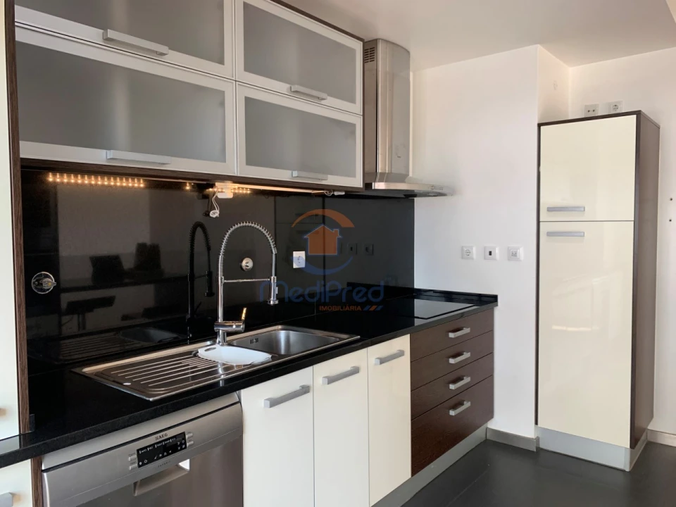 Apartamento T2 para Arrendamento em Ramada e Caneças Foto 14