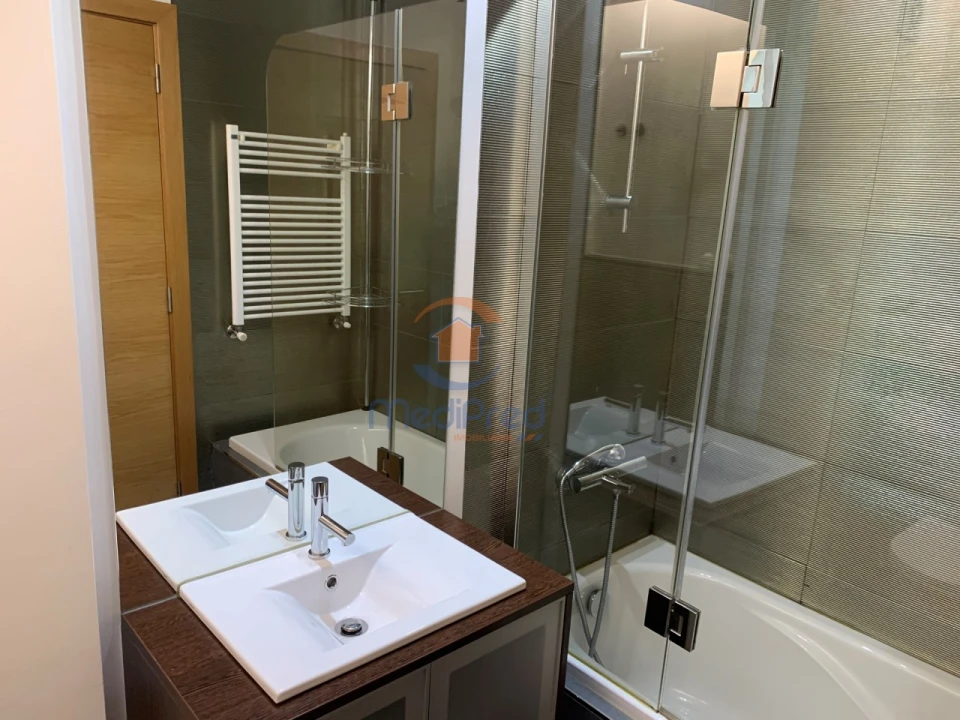 Apartamento T2 para Arrendamento em Ramada e Caneças Foto 22