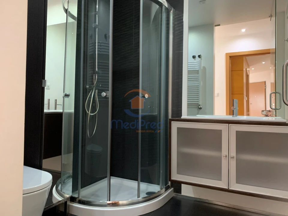 Apartamento T2 para Arrendamento em Ramada e Caneças Foto 28